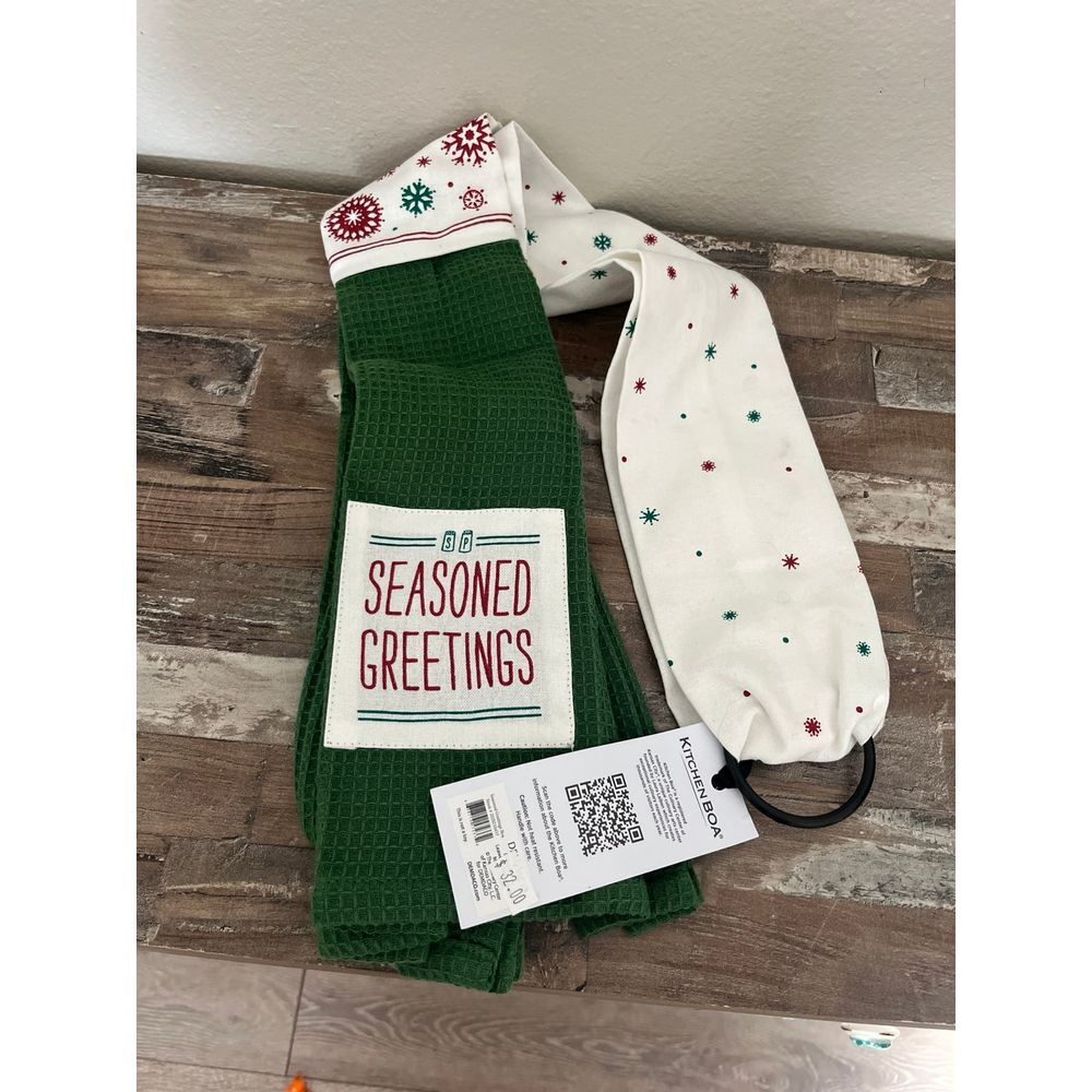 Christmas kitchen boa